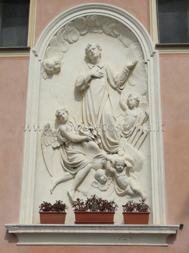 8 esterno oratorio San Lorenzo - opera scultore Antonio Brilla